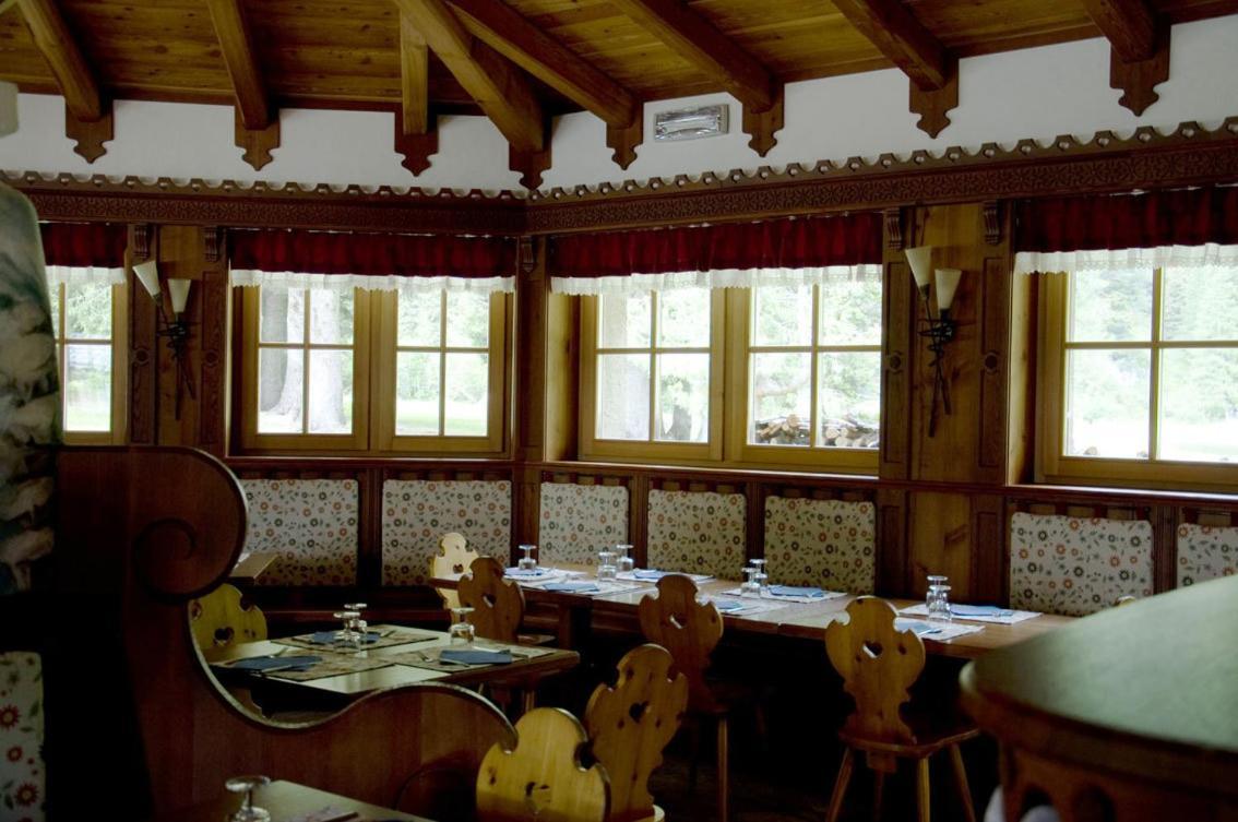 Rifugio Lago Nambino Madonna di Campiglio Exterior photo