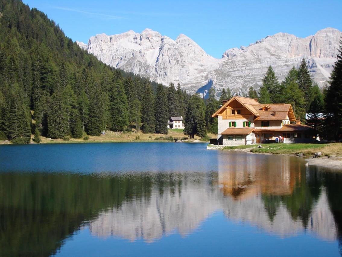 Rifugio Lago Nambino Madonna di Campiglio Exterior photo