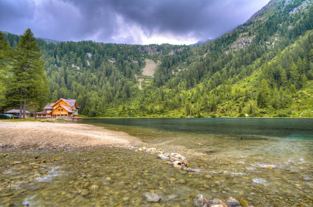 Rifugio Lago Nambino Madonna di Campiglio Exterior photo